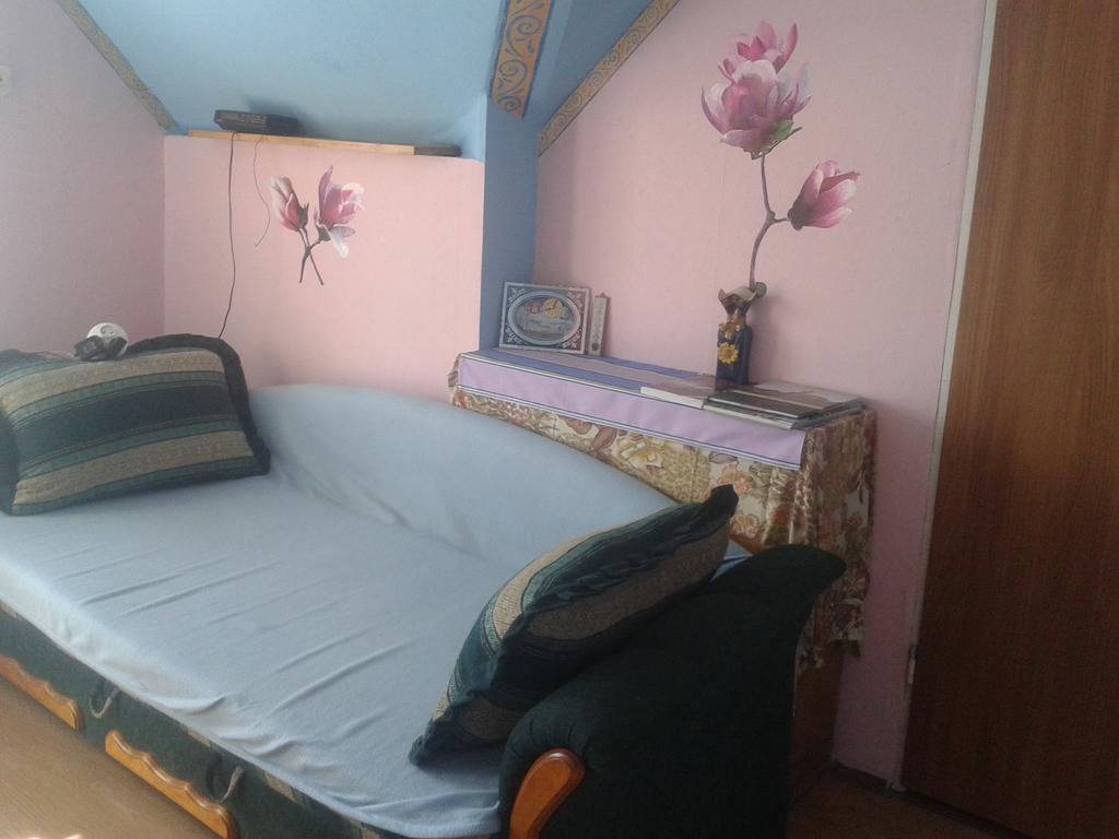 Ferienwohnung Dom Pod Roza Löschney Zimmer foto